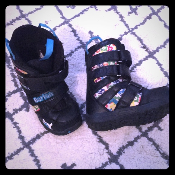 burton grom snowboard boots